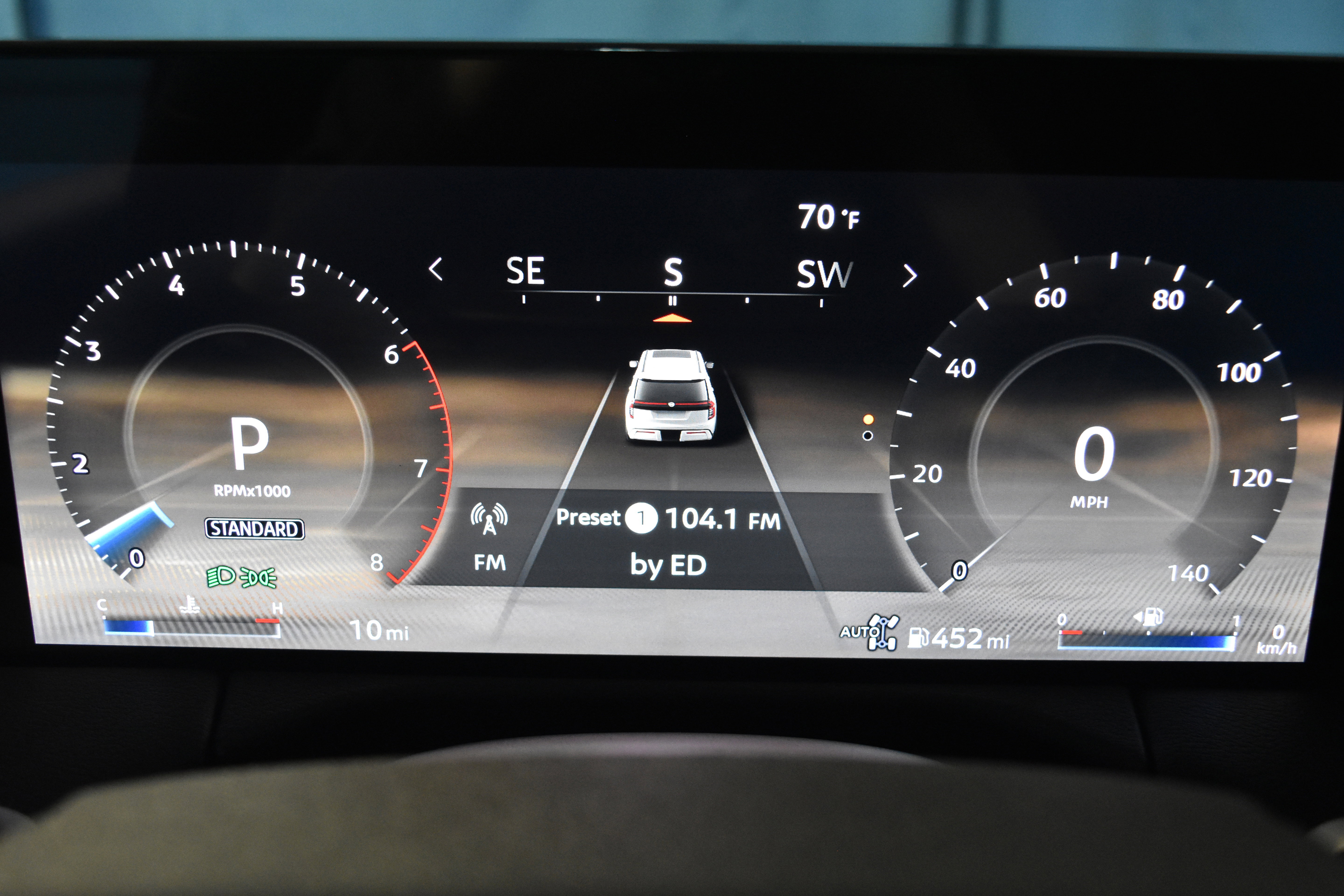 New 2026 Nissan Armada SL w/ Captain's Chari Seat Package image 15