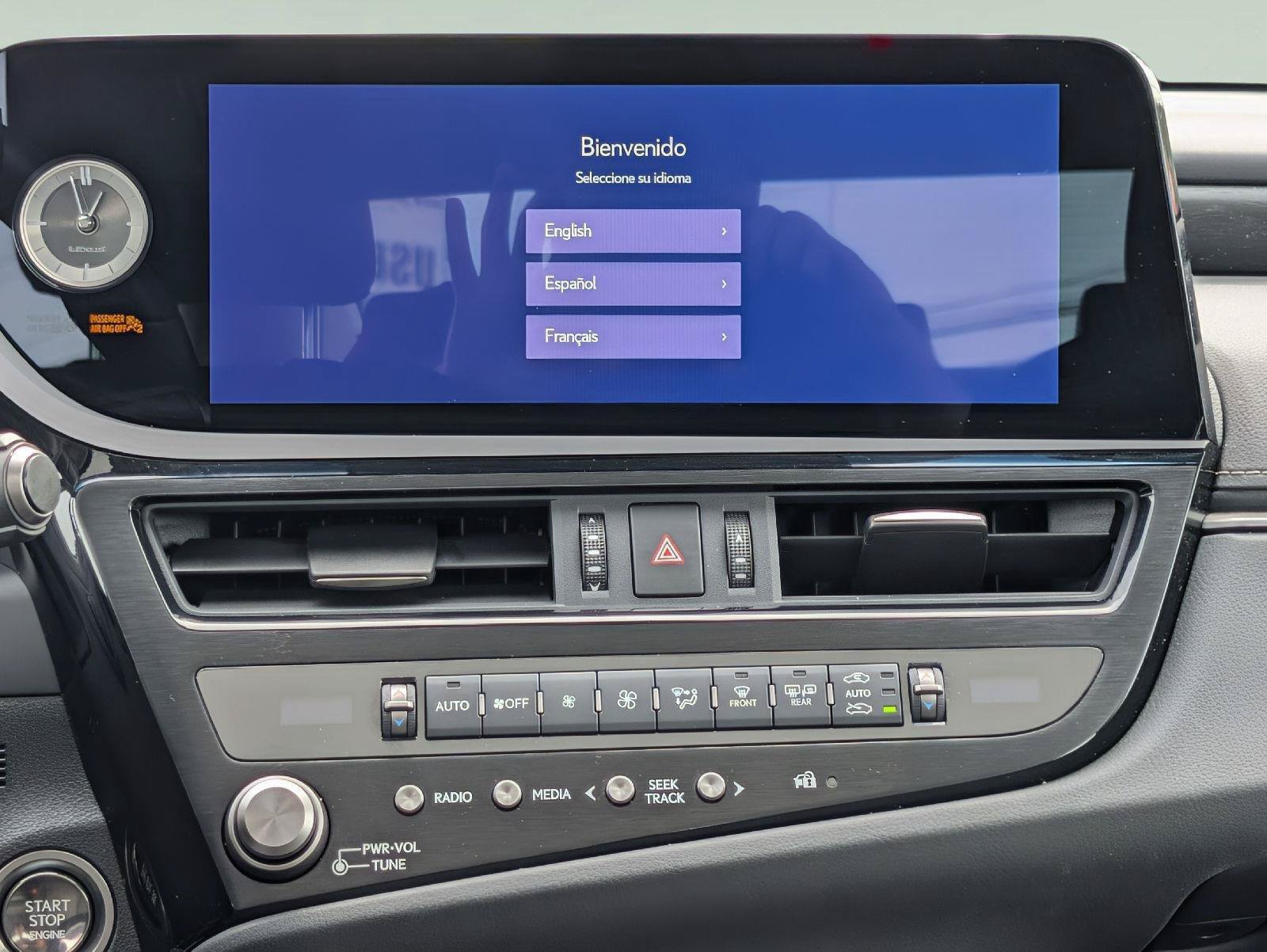 Certified 2024 Lexus ES 250 w/ Premium Package AWD/4WD image 15