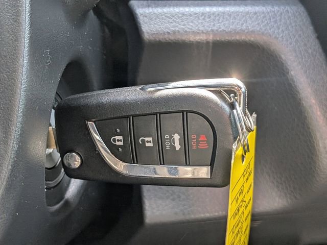 Used 2022 Toyota Camry LE image 30