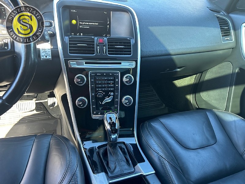 Used 2015 Volvo XC60 T5 Platinum w/ Climate Package FWD image 22