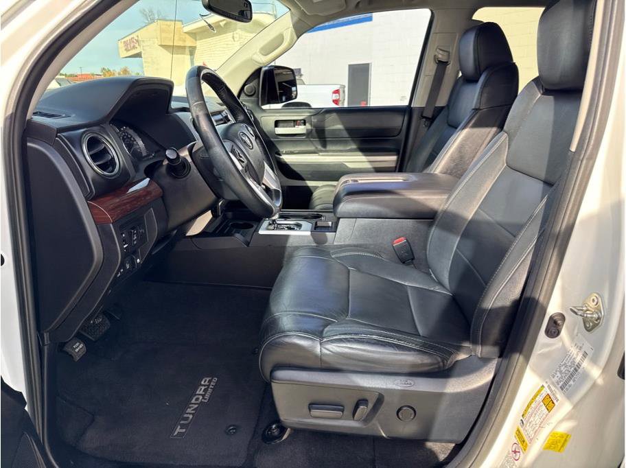 Used 2015 Toyota Tundra Limited w/ Limited Premium Package AWD/4WD image 12