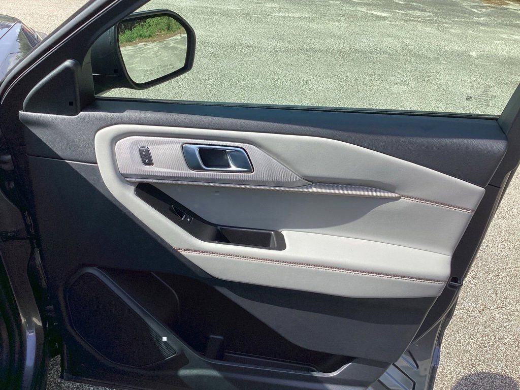 New 2025 Ford Explorer Active w/ Active Comfort Package image 27