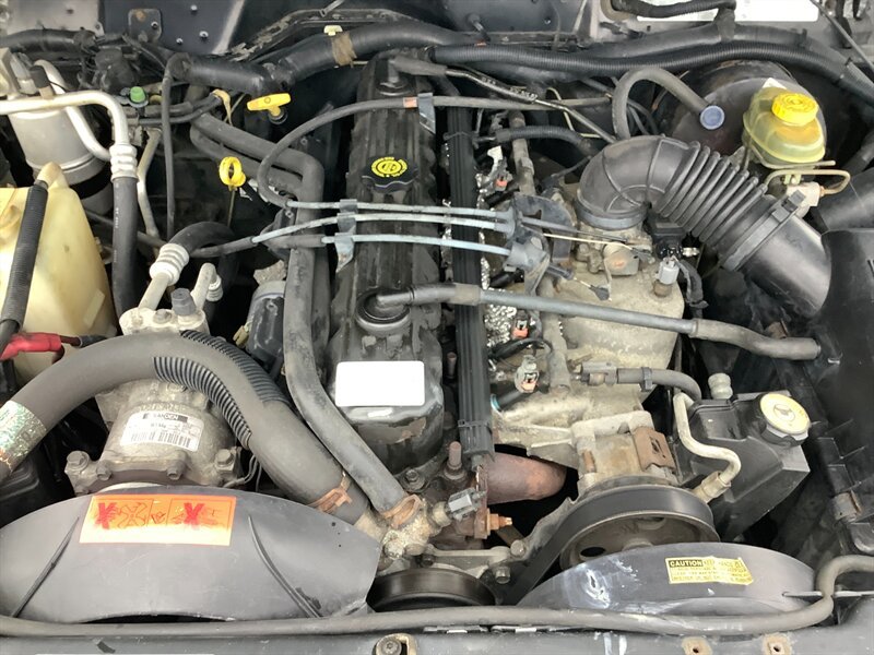 Used 2000 Jeep Cherokee SE RWD image 11