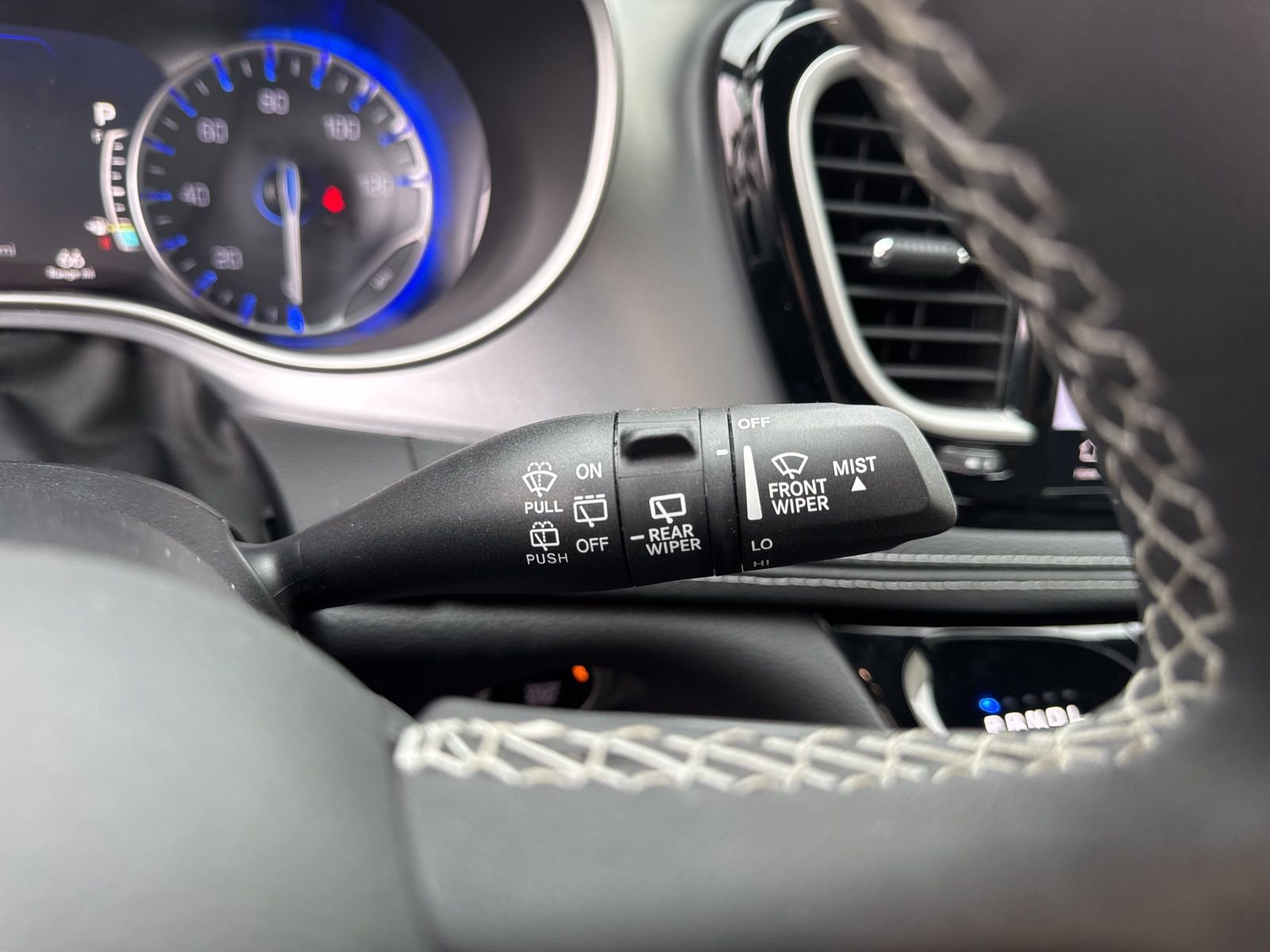 Used 2023 Chrysler Pacifica Touring-L w/ S Appearance Package image 25