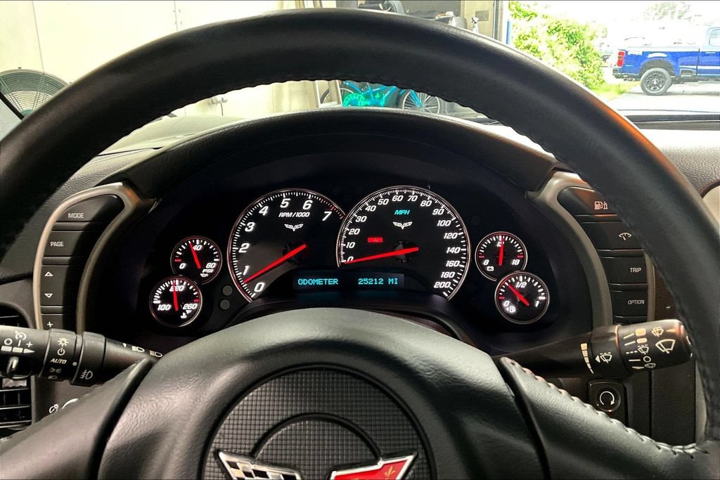 Used 2005 Chevrolet Corvette Convertible w/ Preferred Equipment Group RWD image 12