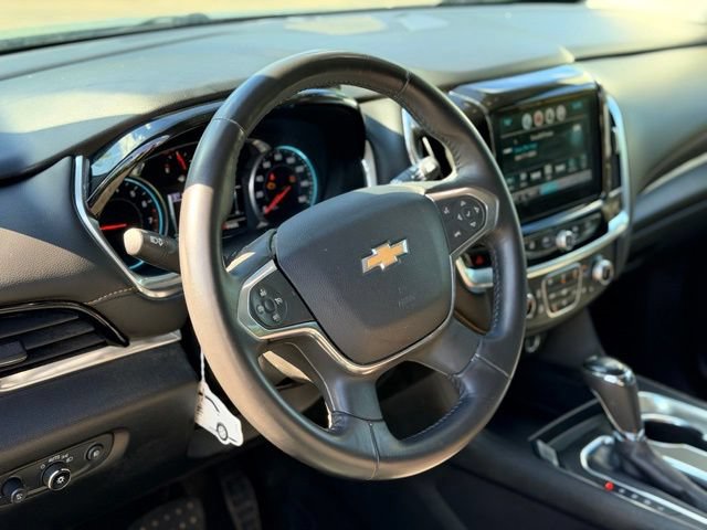 Used 2018 Chevrolet Traverse LT FWD image 9