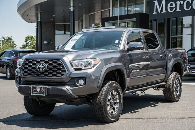 Used 2020 Toyota Tacoma TRD Off-Road AWD/4WD image 3