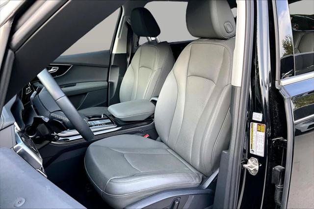 Certified 2025 Audi Q7 3.0T Premium Plus AWD/4WD image 8