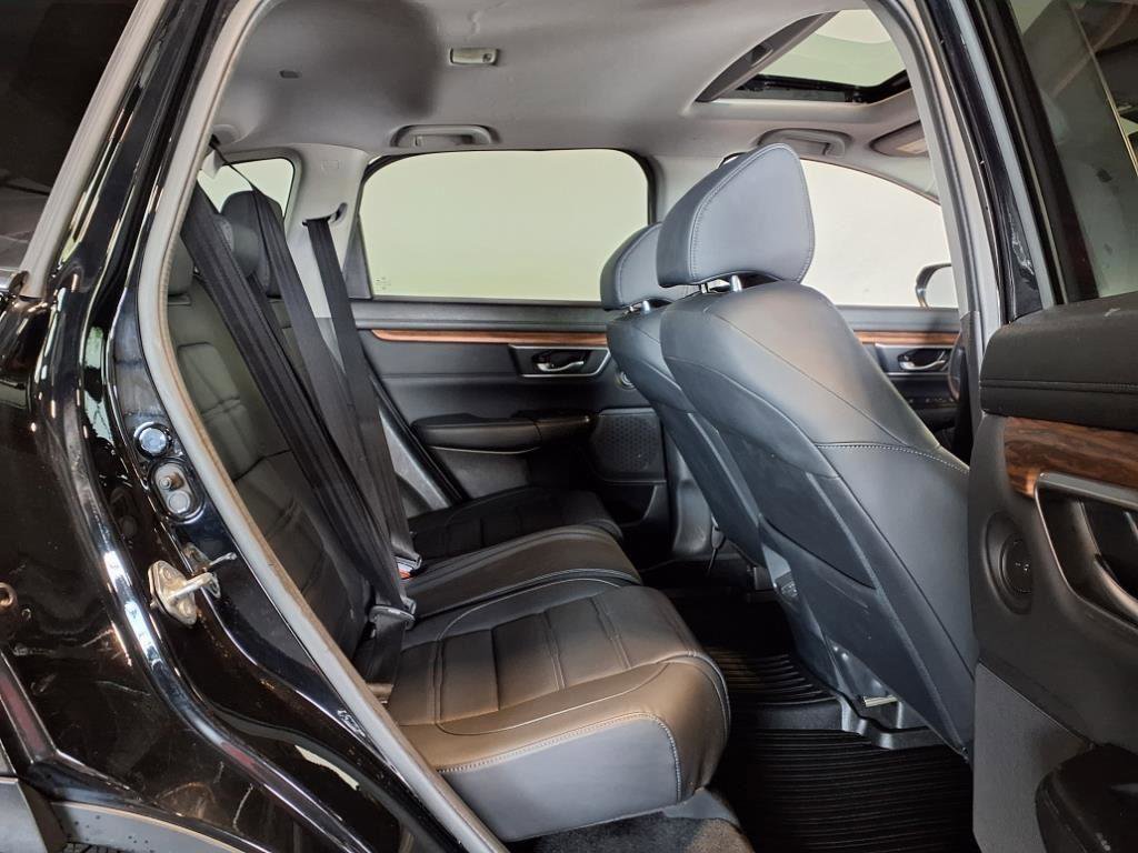 Used 2022 Honda CR-V Touring image 11