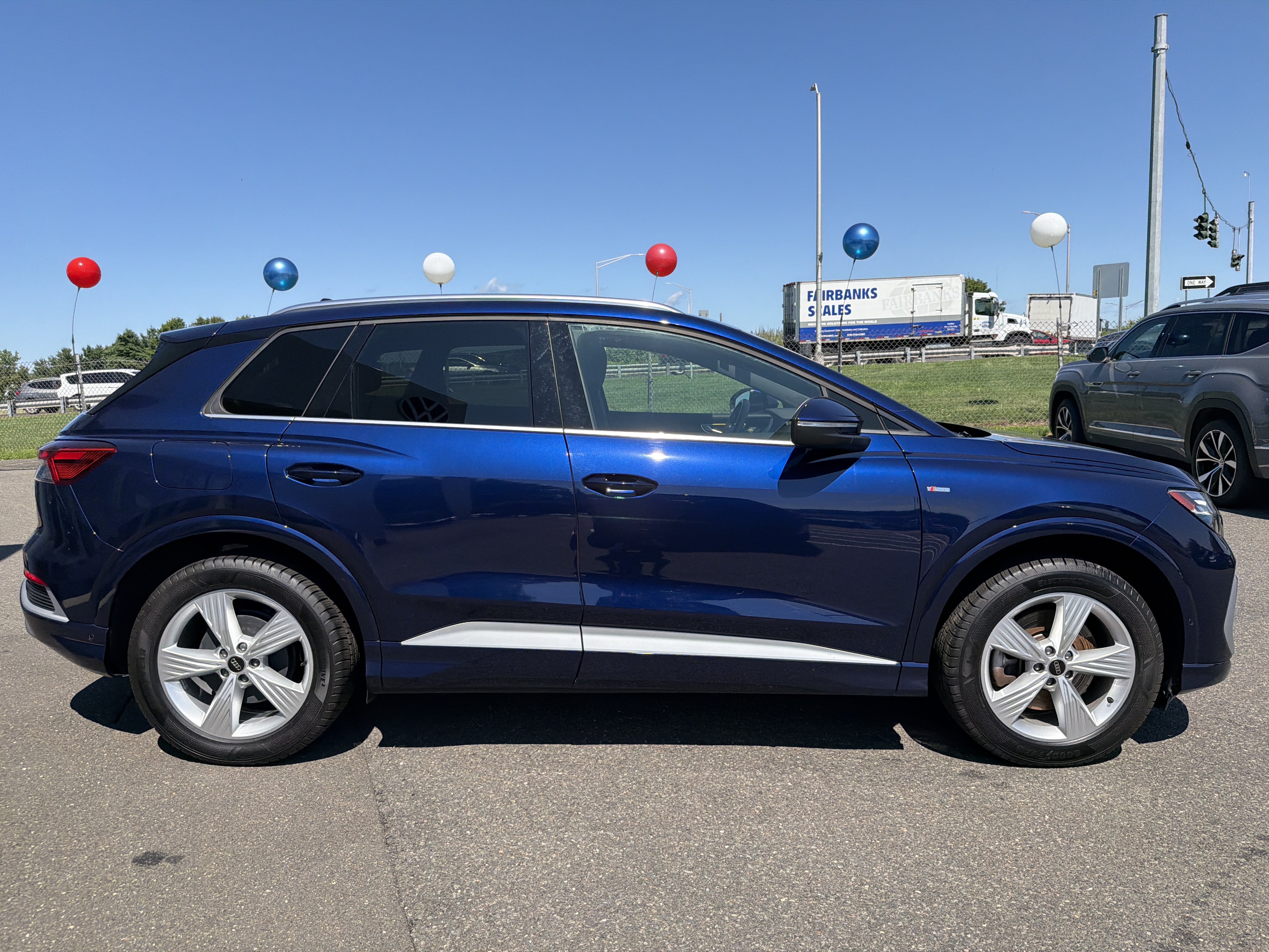 Used 2023 Audi Q4 e-tron Prestige AWD/4WD image 3