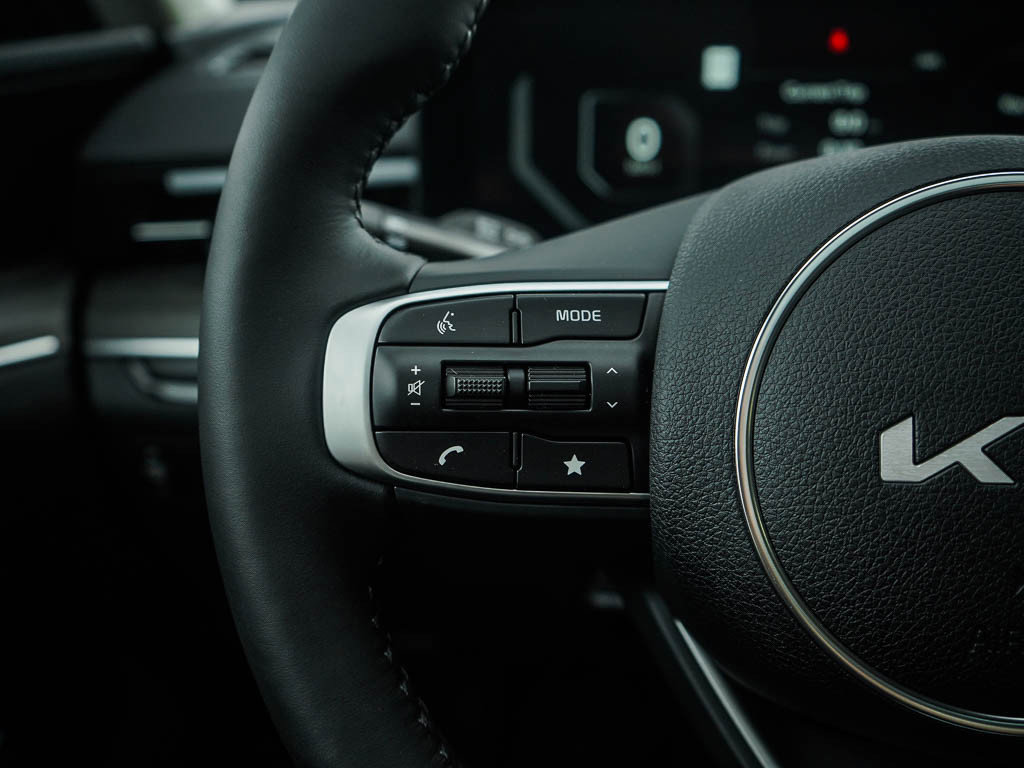 New 2026 Kia K5 EX image 19