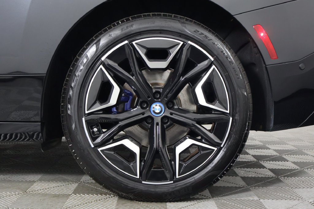 Certified 2024 BMW iX xDrive50 w/ Premium Package AWD/4WD image 15