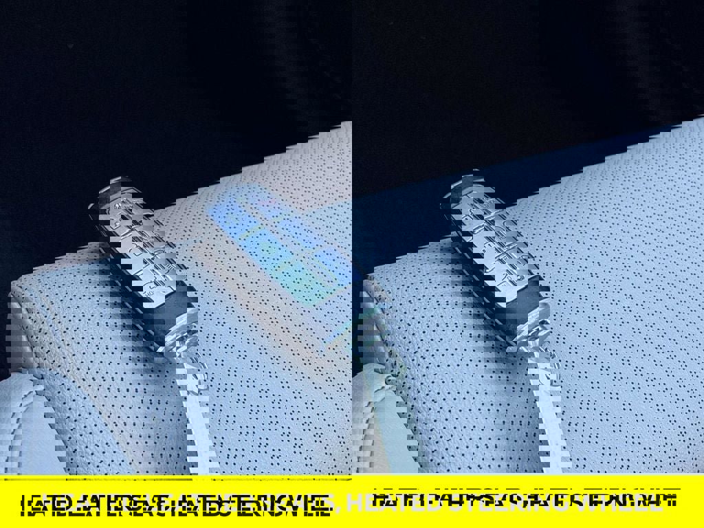 Used 2023 Genesis G70 2.0T image 22