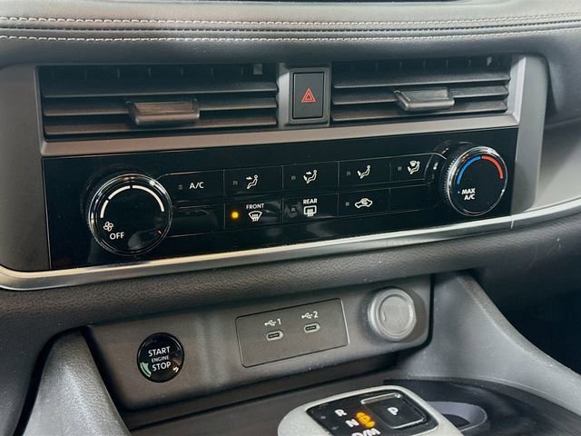 Used 2024 Nissan Rogue S image 15