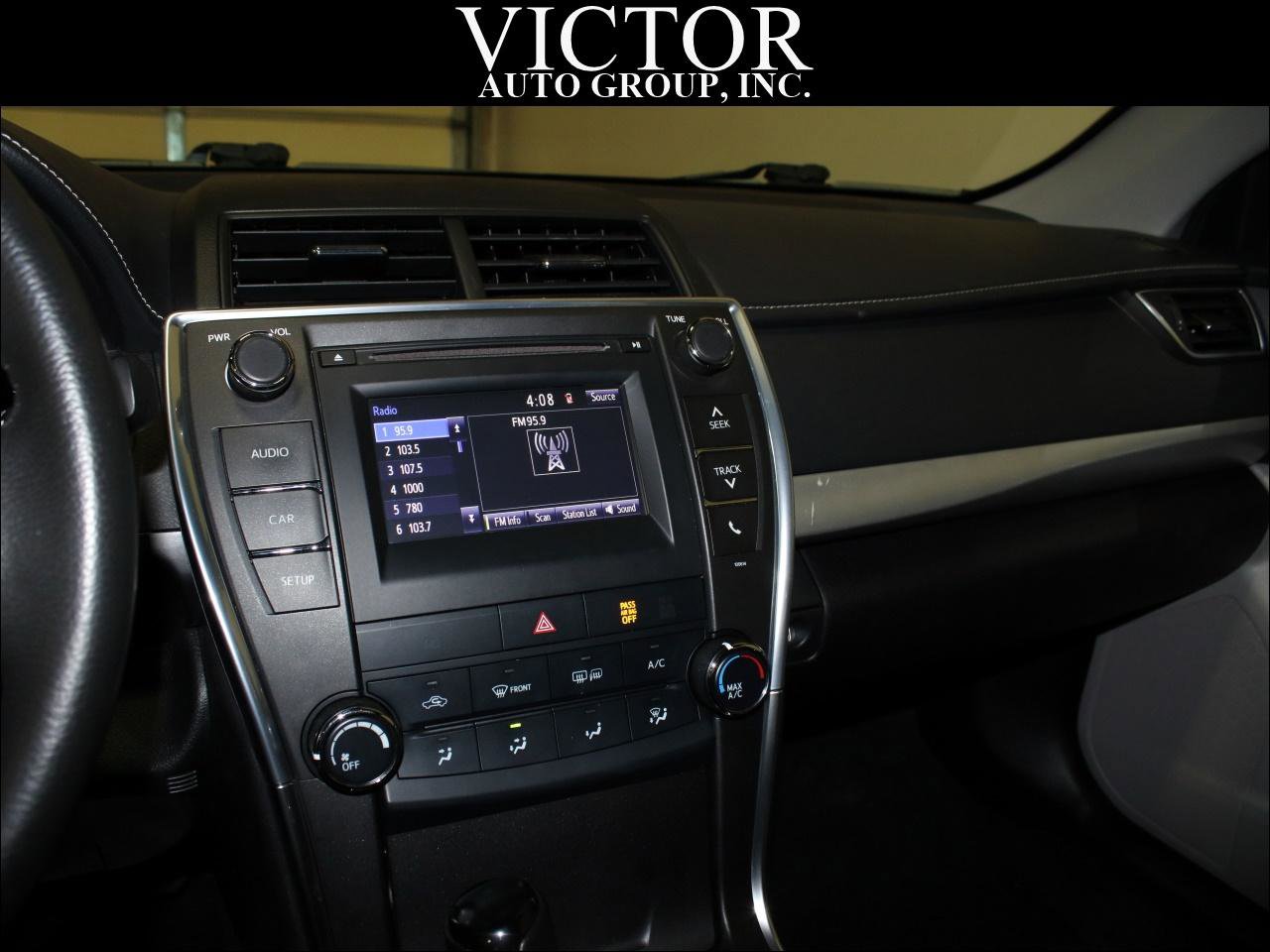 Used 2017 Toyota Camry SE image 23