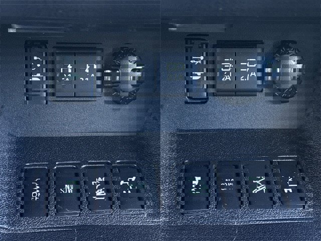 Used 2017 Toyota Highlander SE image 21