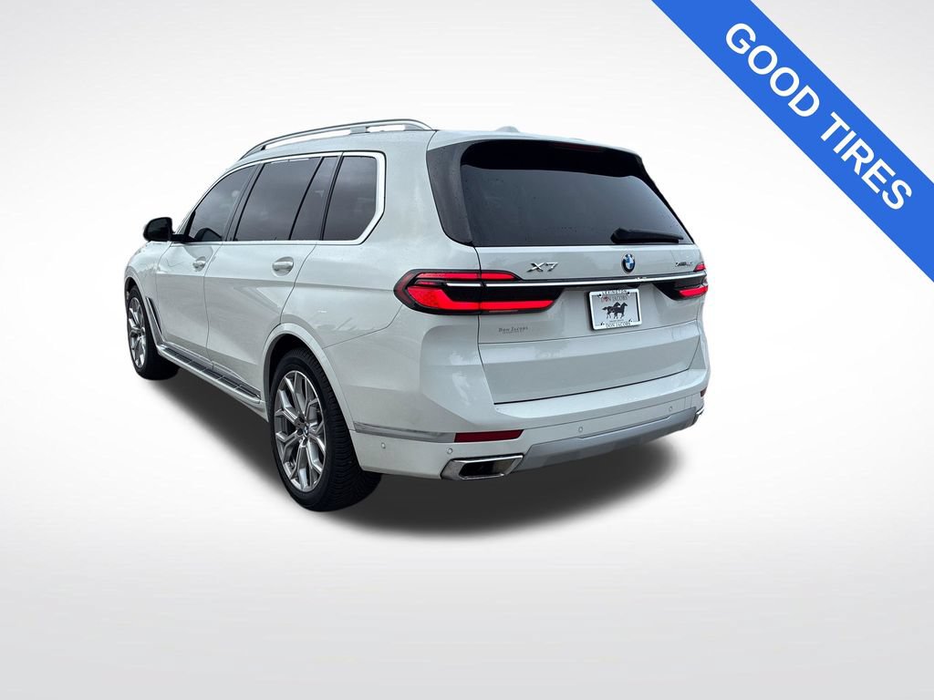 Used 2025 BMW X7 xDrive40i w/ Premium Package AWD/4WD image 6