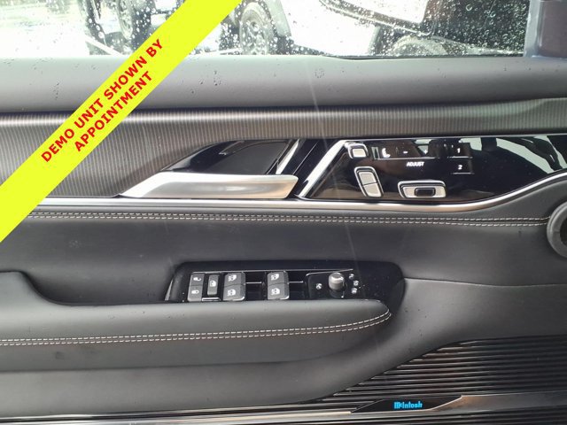 New 2026 Jeep Grand Wagoneer Summit w/ Premium Group III AWD/4WD image 12