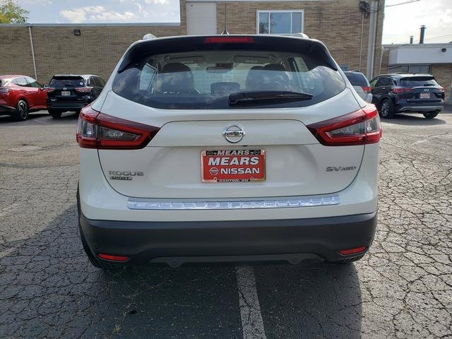 Used 2022 Nissan Rogue Sport SV w/ Technology Package image 5