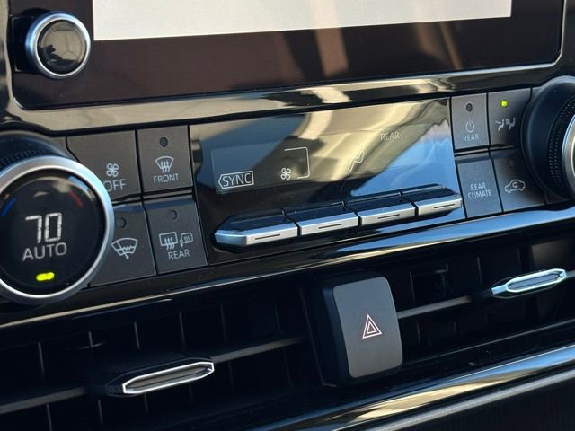 Used 2024 Toyota Highlander LE image 35