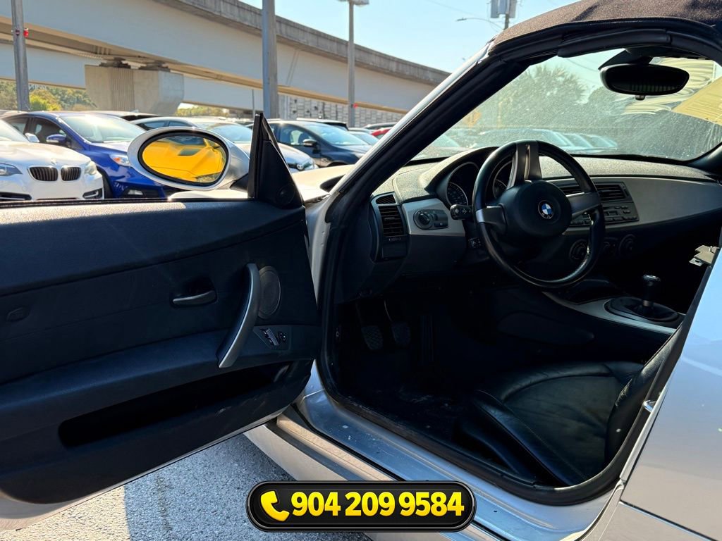 Used 2003 BMW Z4 2.5i RWD image 12