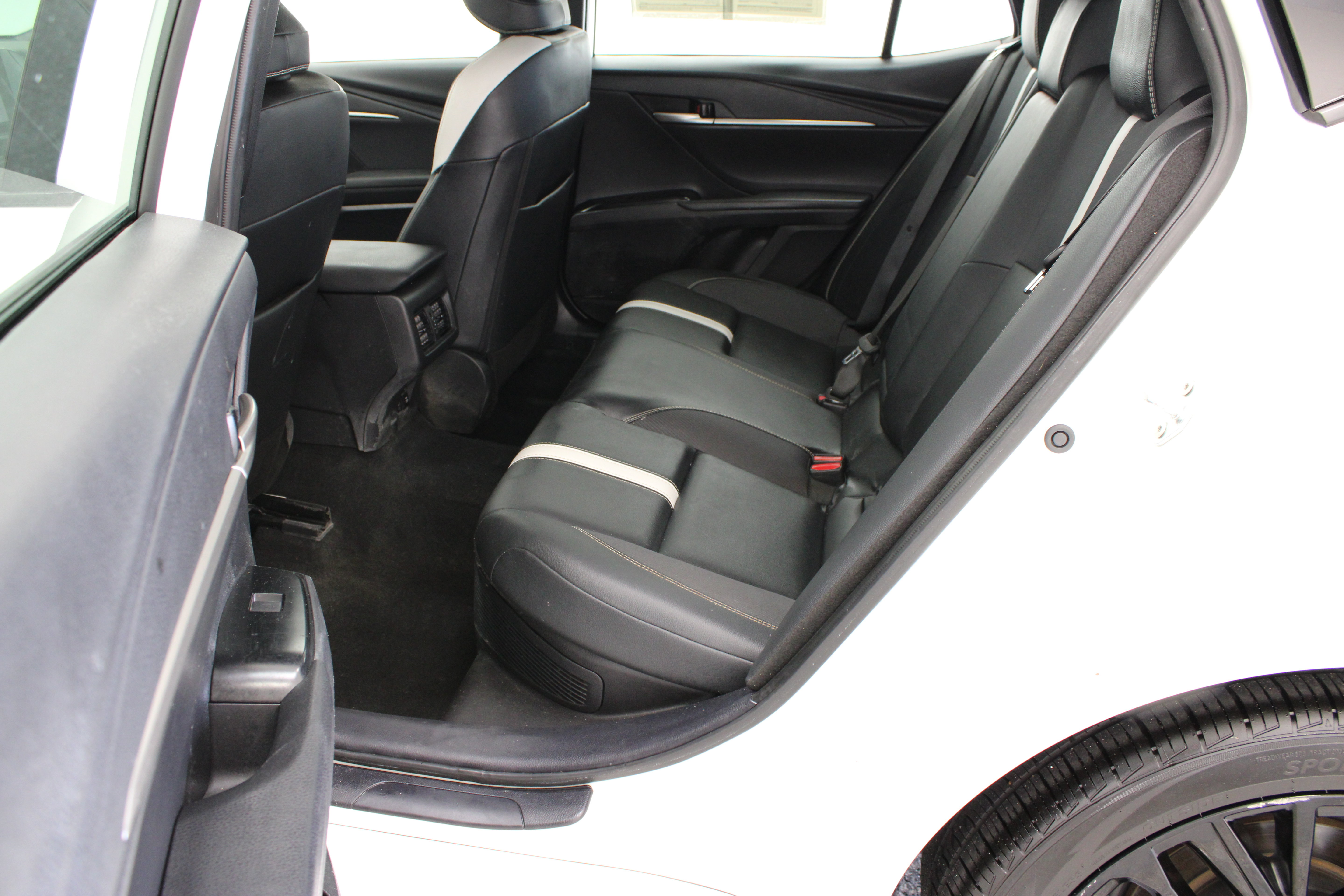 Certified 2025 Toyota Camry SE FWD image 28