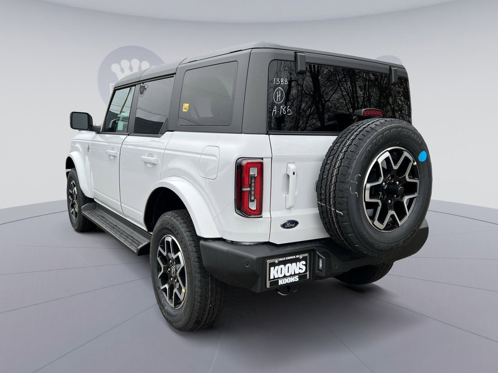 New 2025 Ford Bronco Outer Banks image 4