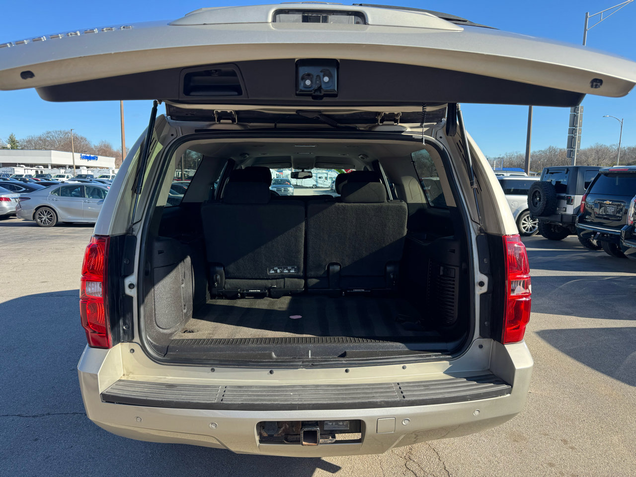 Used 2013 Chevrolet Suburban LS w/ Convenience Package 1 image 12