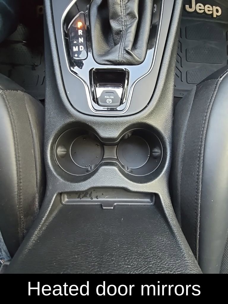 Used 2019 Jeep Cherokee Limited image 27