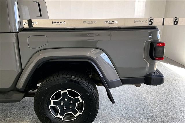 Used 2022 Jeep Gladiator Overland w/ LED Lighting Group AWD/4WD image 40