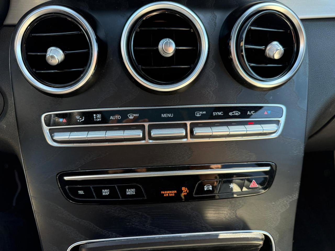 Used 2021 Mercedes-Benz GLC 300 4MATIC image 34