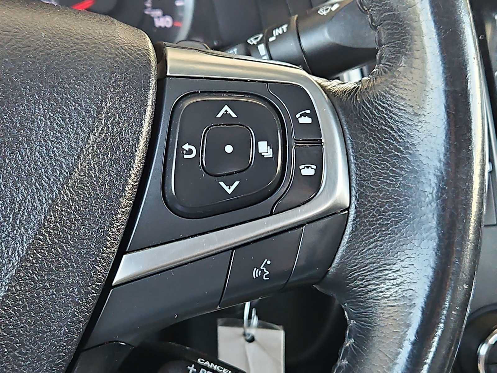 Used 2015 Toyota Camry XSE FWD image 23