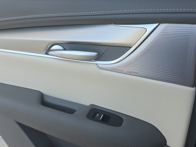 New 2025 Cadillac XT5 Premium Luxury w/ Technology Package image 18