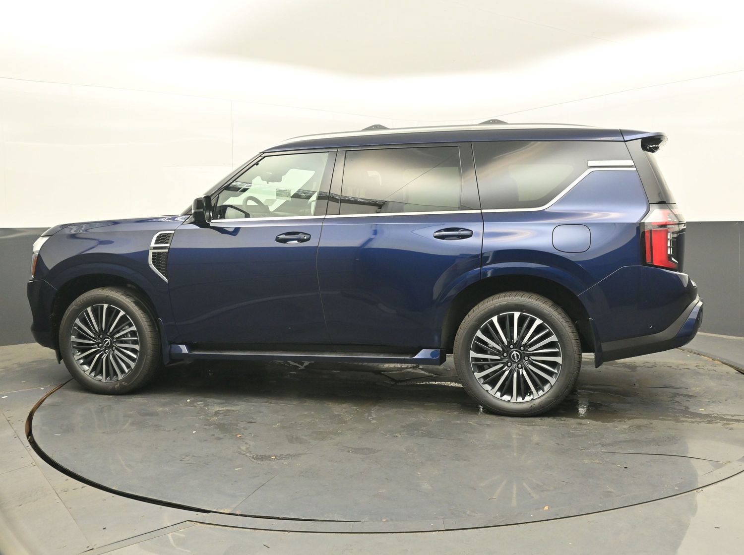 New 2025 Nissan Armada Platinum Reserve AWD/4WD image 5