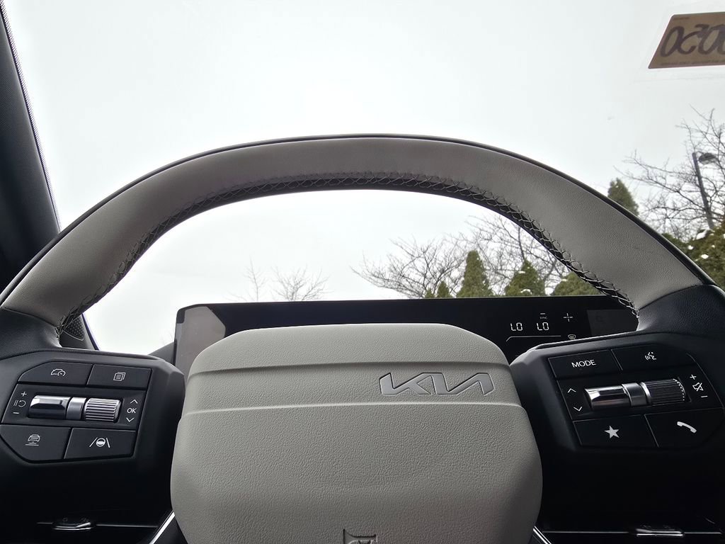 New 2025 Kia K4 GT-Line w/ GT-Line Sunroof Package image 25