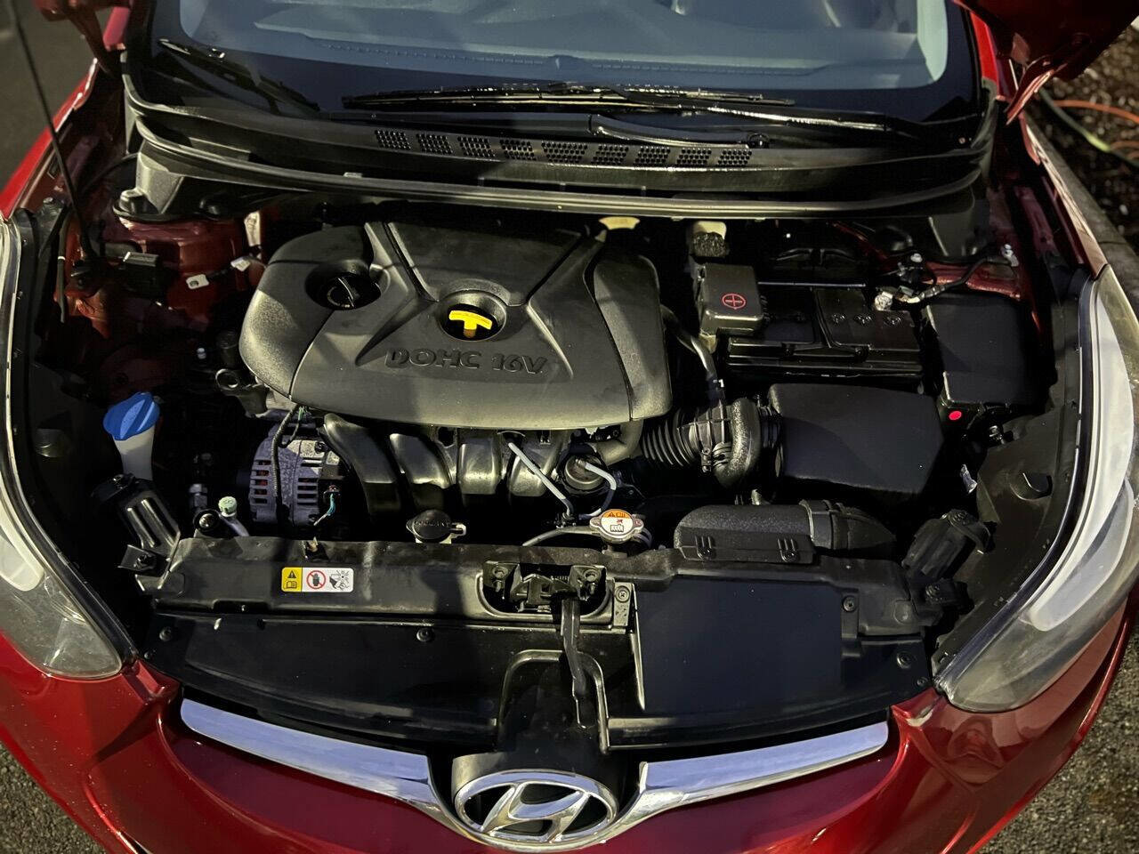 Used 2016 Hyundai Elantra SE image 22