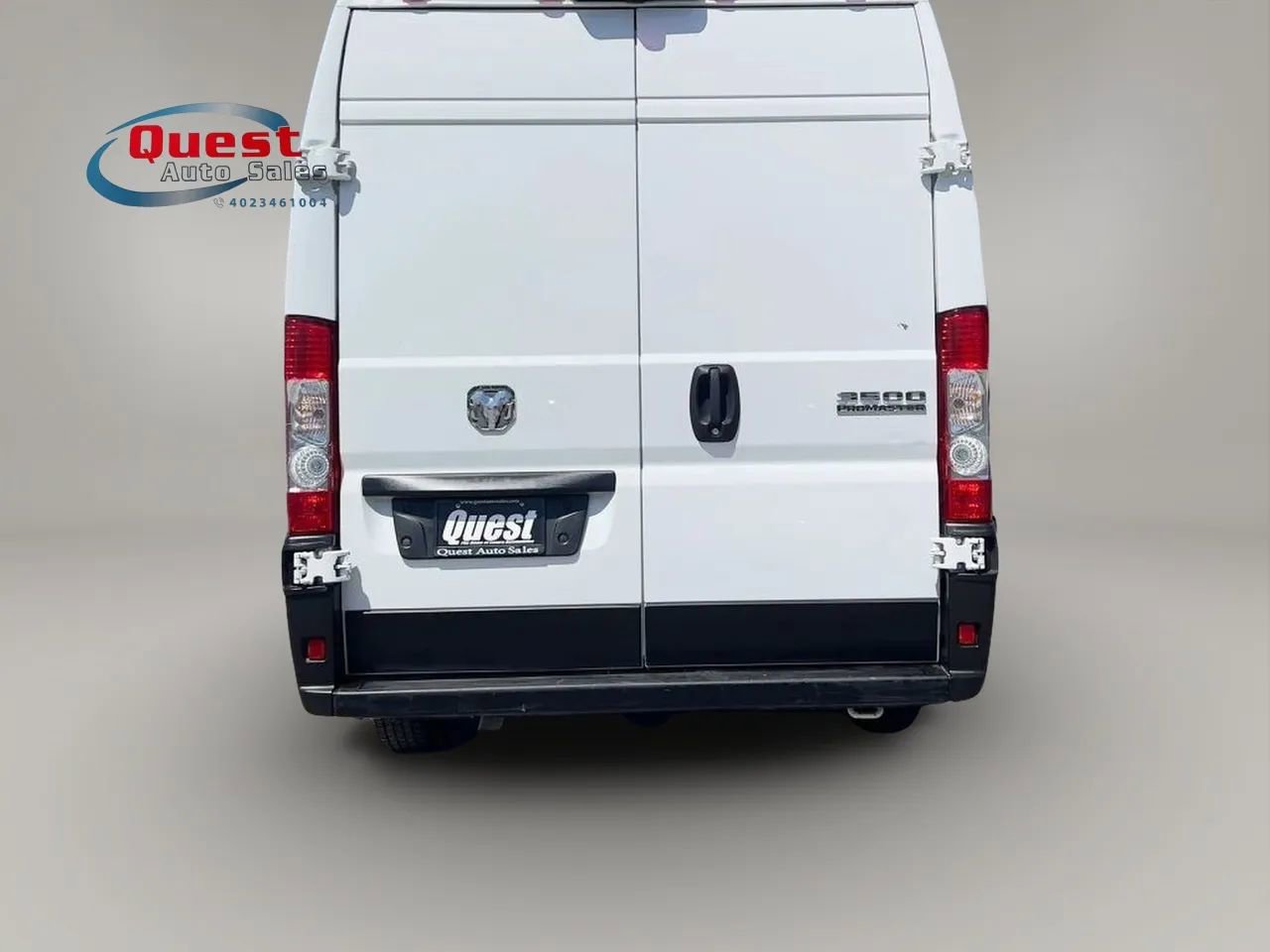 Used 2023 RAM ProMaster 3500 w/ Driver Convenience Group FWD image 4