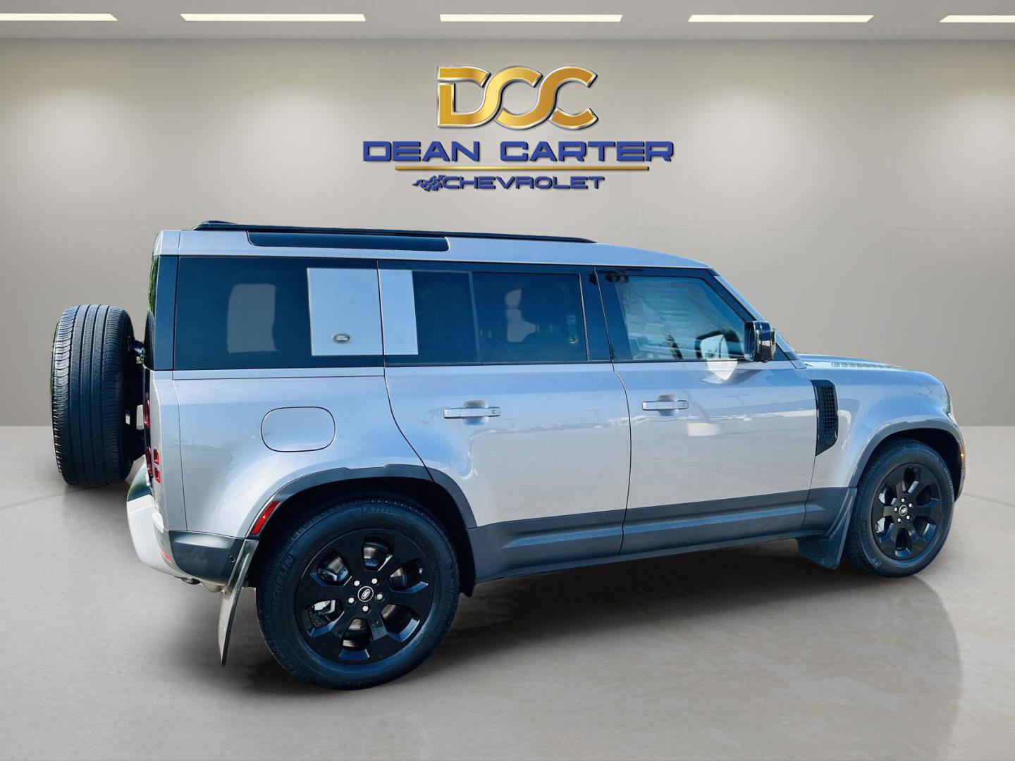 Used 2020 Land Rover Defender 110 HSE image 13