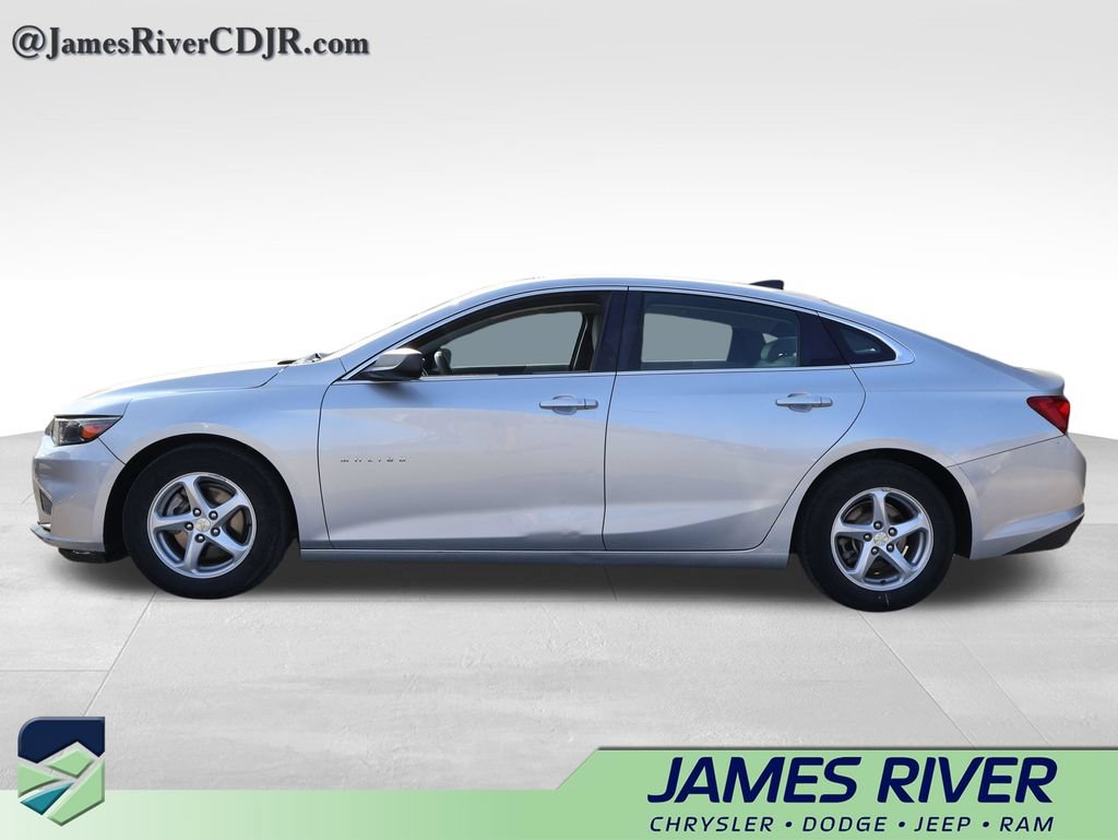Used 2017 Chevrolet Malibu LS FWD image 2