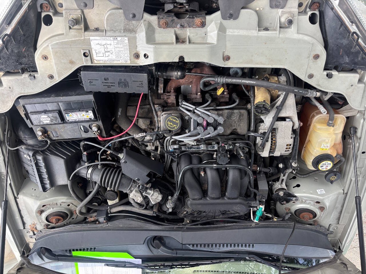 Used 2005 Ford Taurus SE FWD image 19