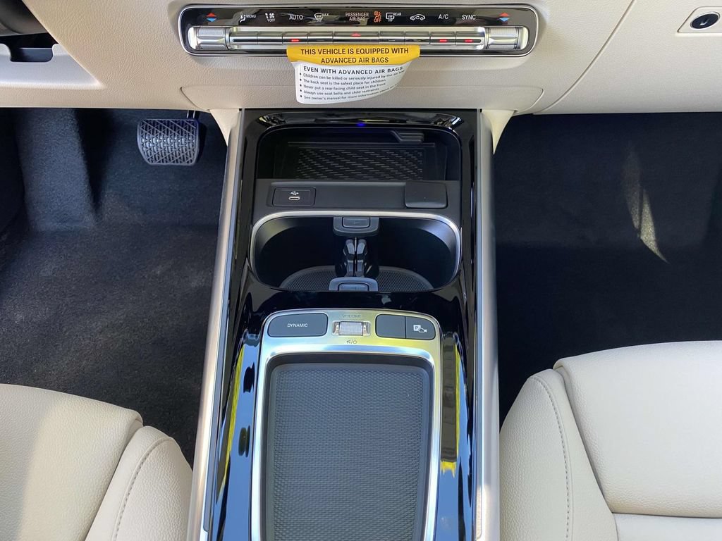 Certified 2025 Mercedes-Benz GLA 250 image 37