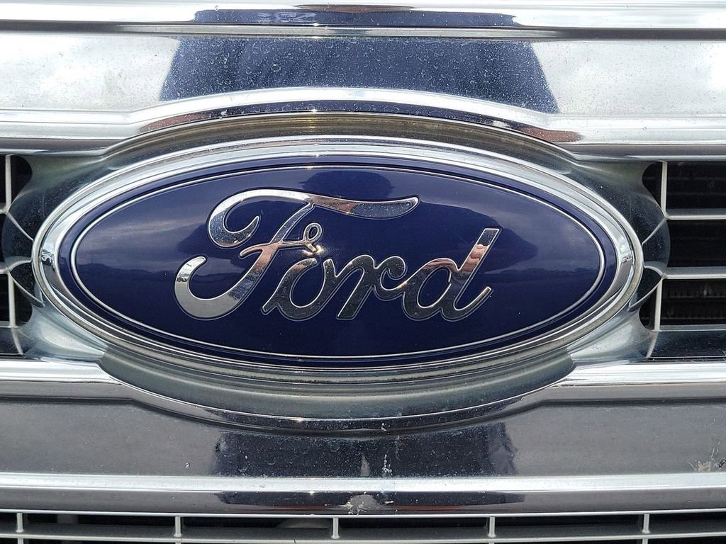 Used 2013 Ford F150 XLT w/ XLT Chrome Pkg image 11