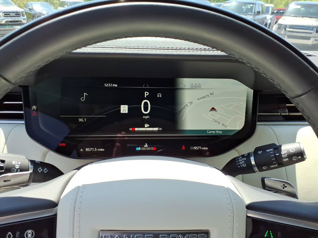 Certified 2025 Land Rover Range Rover SE AWD/4WD image 18