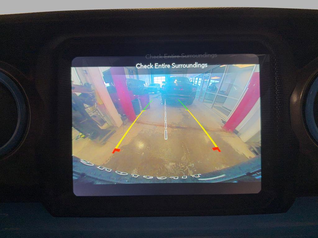 Used 2023 Jeep Wrangler Unlimited w/ Cold Weather Group image 20