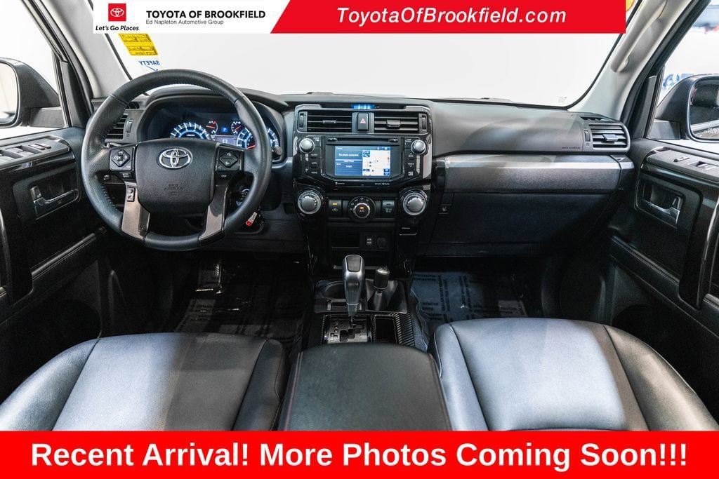 Used 2018 Toyota 4Runner TRD Off-Road Premium AWD/4WD image 11