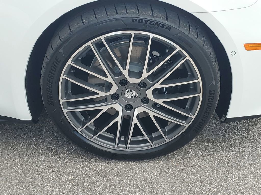 New 2026 Porsche Panamera image 14