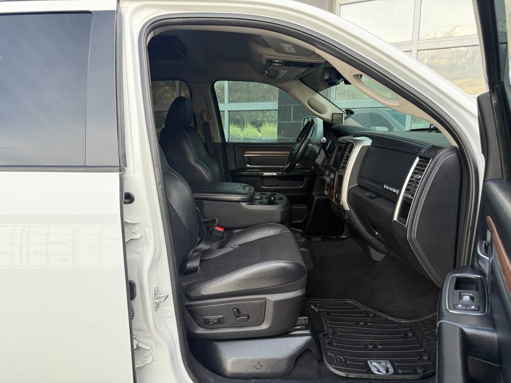 Used 2017 RAM 2500 Laramie w/ Sport Appearance Group AWD/4WD image 54