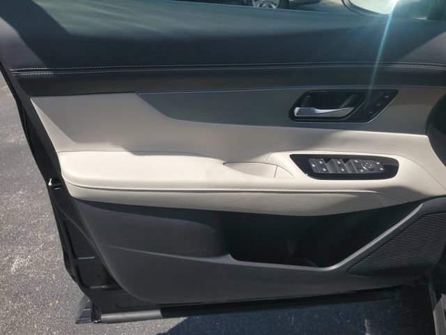 Certified 2025 Nissan Murano SL w/ Cargo Package AWD/4WD image 11