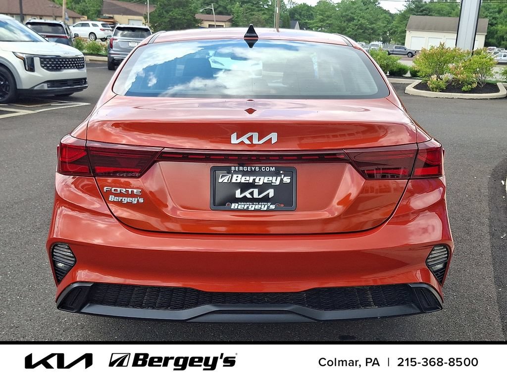 Certified 2023 Kia Forte LXS FWD image 6