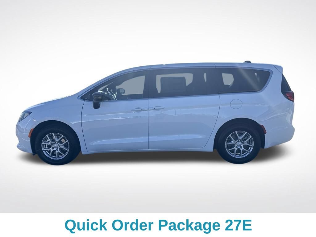 New 2026 Chrysler Voyager LX FWD video 3